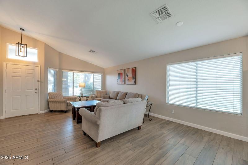 1-web-or-mls-QP-4117