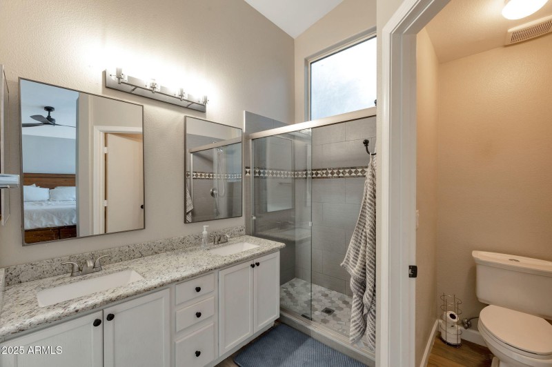 11-web-or-mls-QP-4136