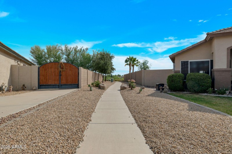 22-web-or-mls-QP-4112