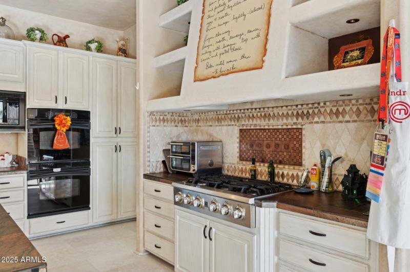 35-web-or-mls-16625-e-last-trail-dr