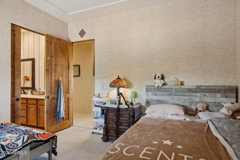 46-web-or-mls-16625-e-last-trail-dr