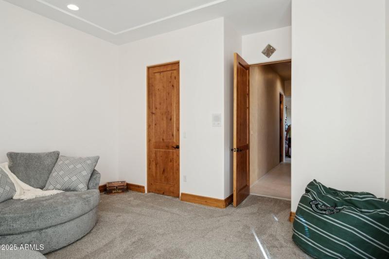 48-web-or-mls-16625-e-last-trail-dr