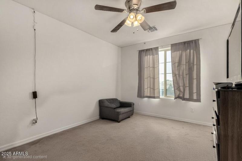 Bedroom 3 Pic # 2