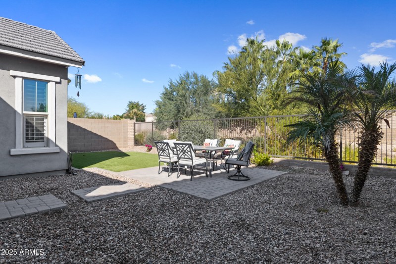 12090 W Peak View Rd-38