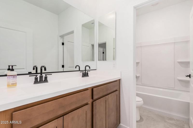 23 Larkspur