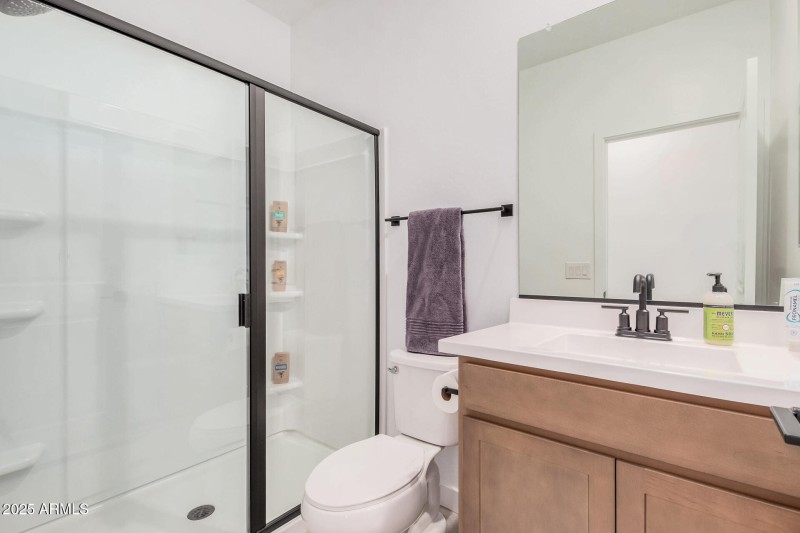 25 Larkspur