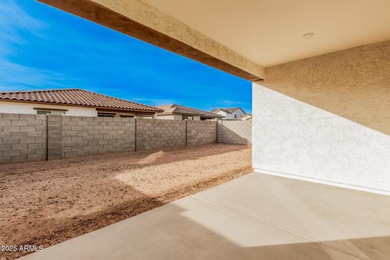 27 Larkspur
