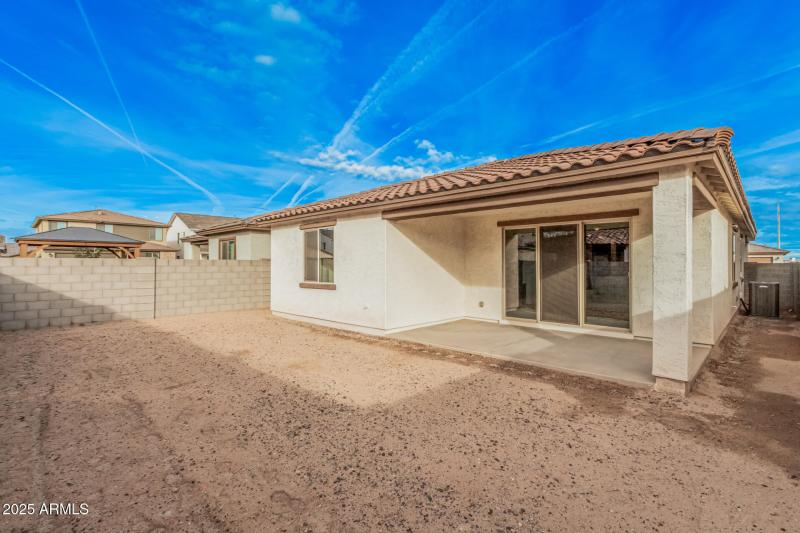 28 Larkspur