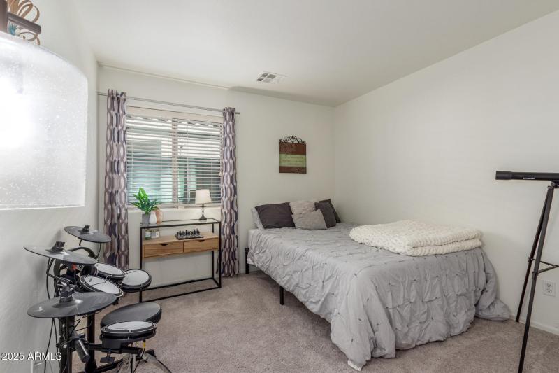 Guest bedroom No. 1