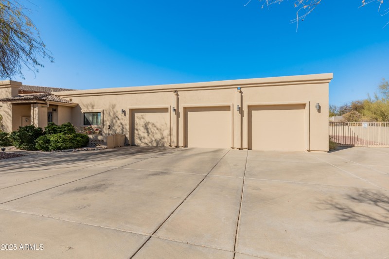 5830 E Restin Rd-63