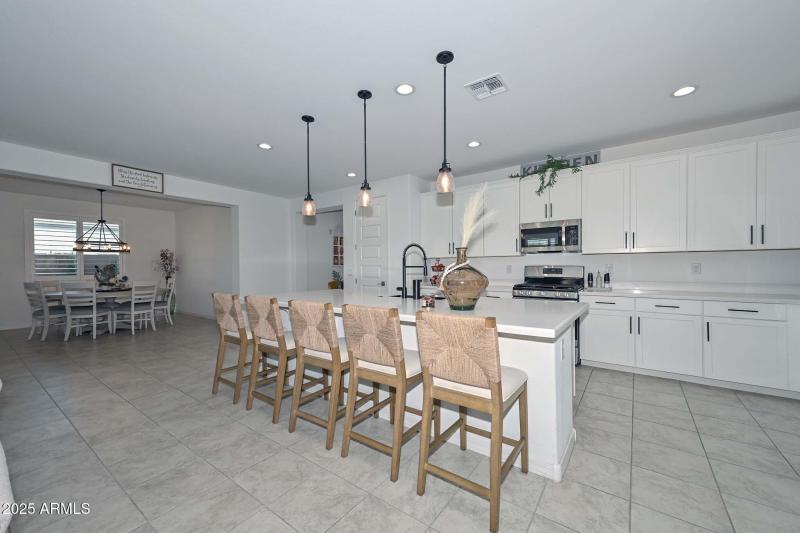 Kitchen-Breakfast Room