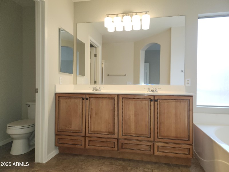 Primary Suite Bathroom