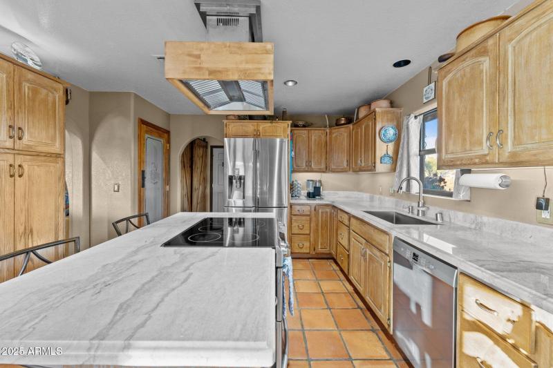 Kitchen (2)