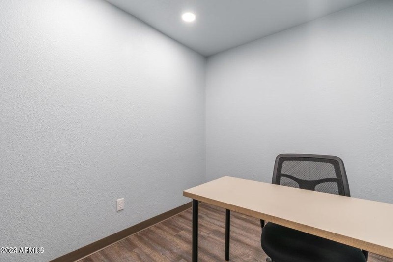 20221126001853679007000000-o