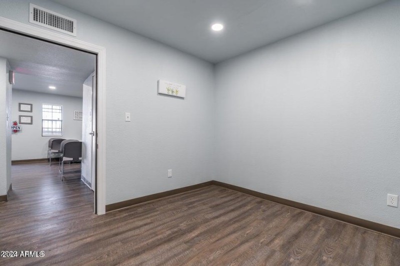 20221126002027603890000000-o