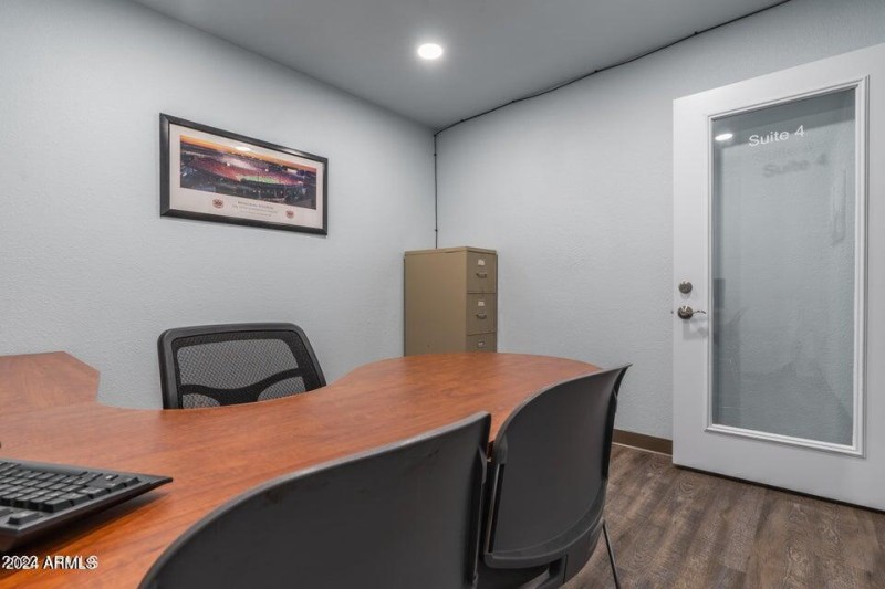 20221126002059945189000000-o