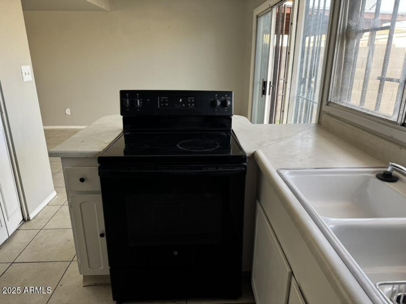 09BF755C-7EA6-4081-8844-4875BA8CDCB9_1_1