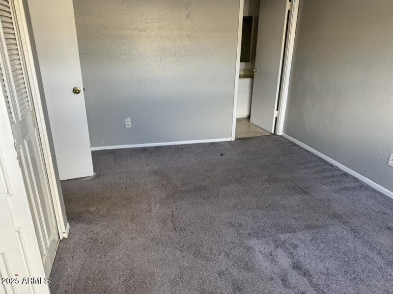 F1D7A921-C6B0-4E5B-9BC3-F08319B1A134_1_1