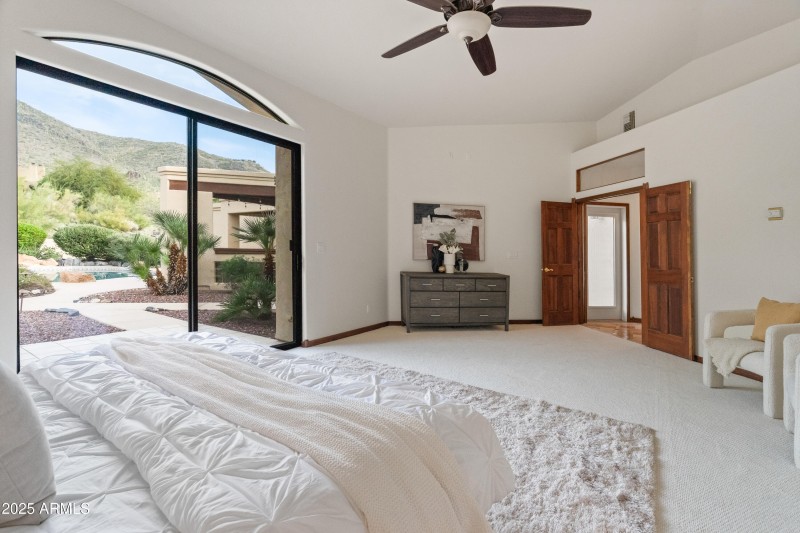 5830 E Restin Rd-3
