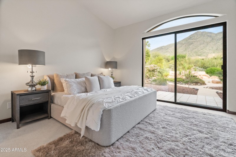 5830 E Restin Rd-4