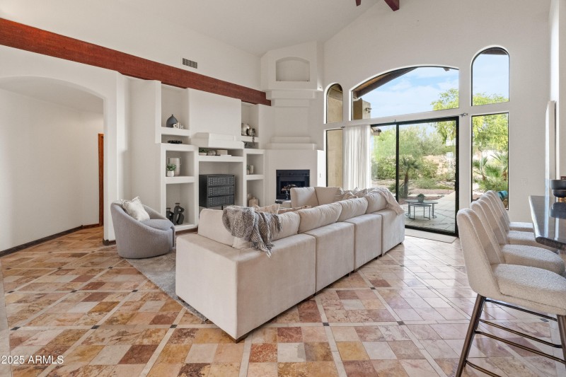 5830 E Restin Rd-16