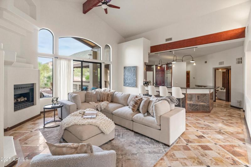 5830 E Restin Rd-17