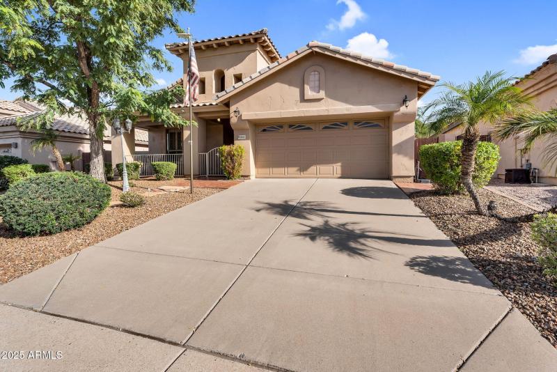4-web-or-mls-3661 N Katmai - 3