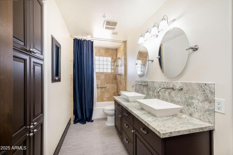 2nd Bathroom