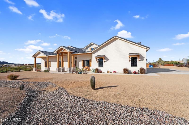 3-web-or-mls-2304 W Silverdale Rd-3