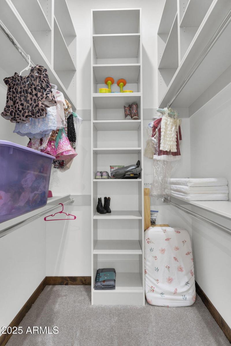 37-web-or-mls-2304 W Silverdale Rd-40