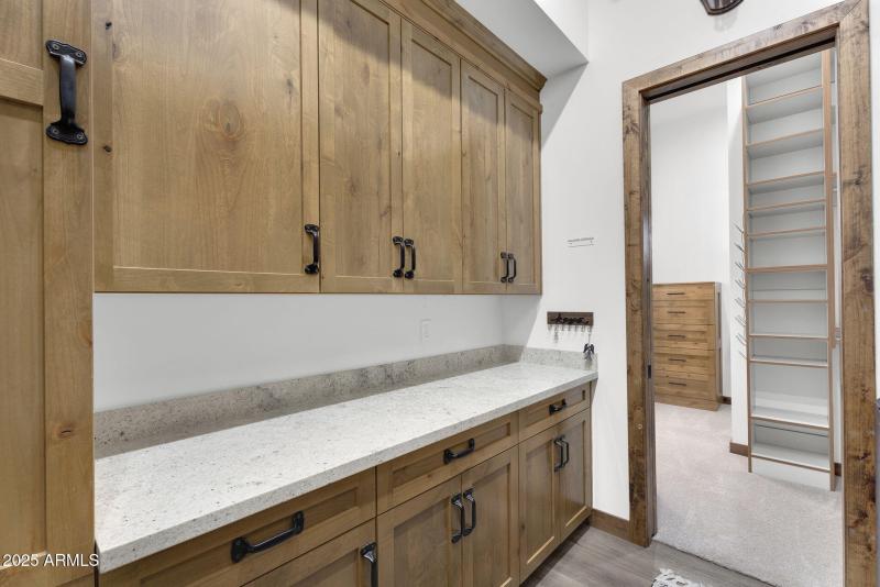 49-web-or-mls-2304 W Silverdale Rd-53