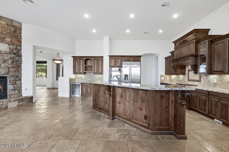 Kitchen of Grandeur