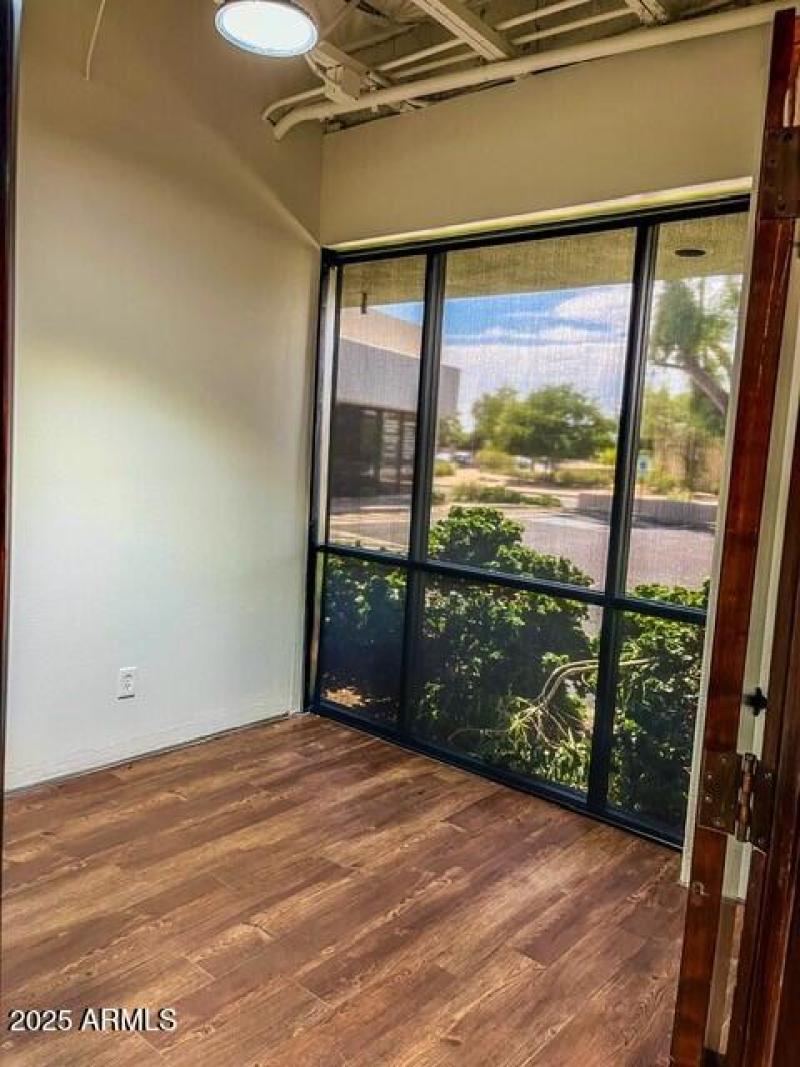 SUITE 120 PHOTO OFFICE