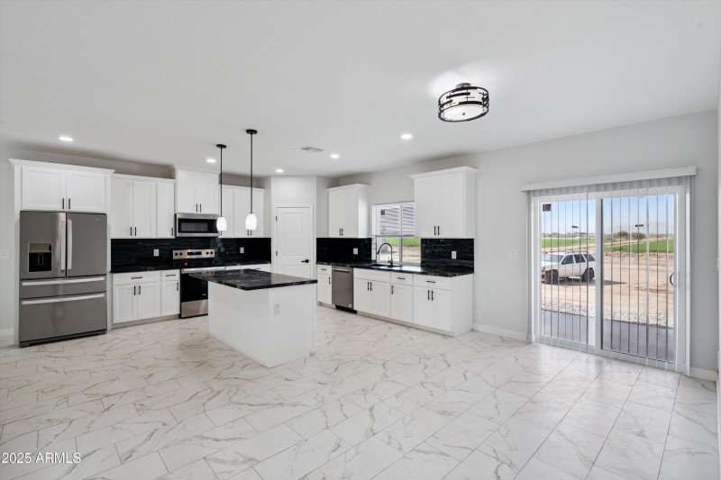 12-Kitchen