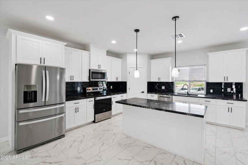 14-Kitchen