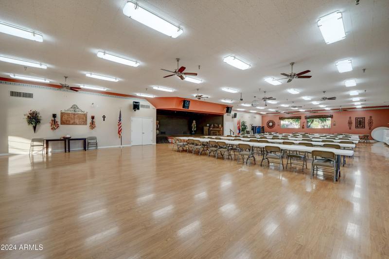 2101 S Meridian Rd-9