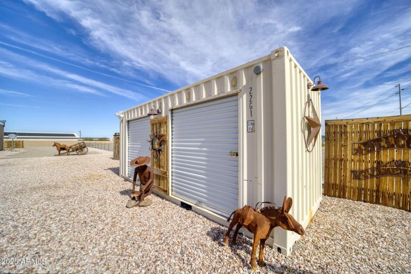 34-web-or-mls-864 W Main St-31