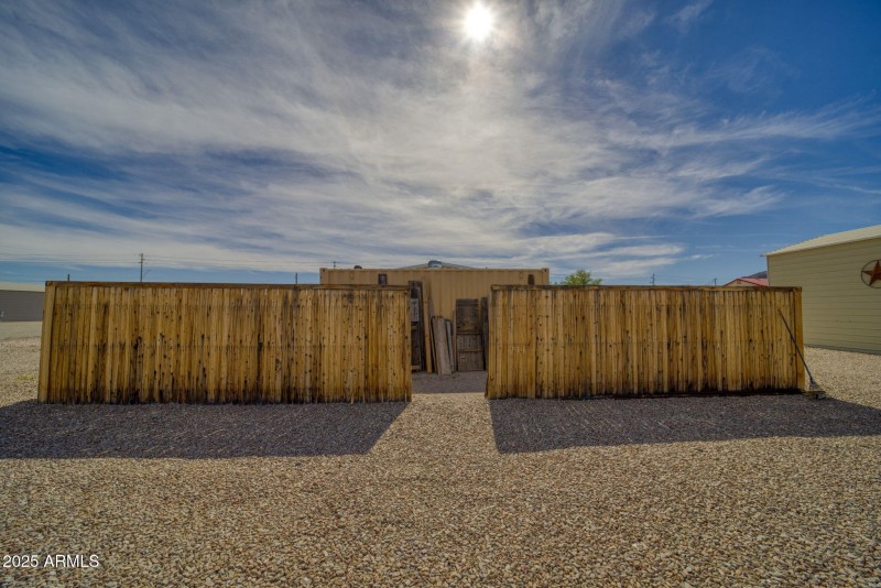 52-web-or-mls-864 W Main St-49