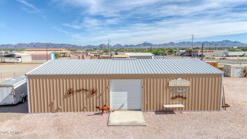 73-web-or-mls-864 W Main St-73