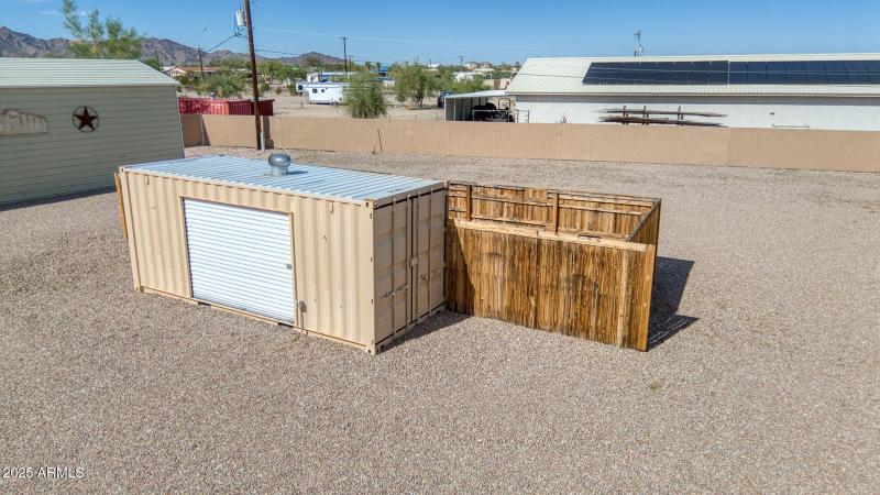 79-web-or-mls-864 W Main St-79