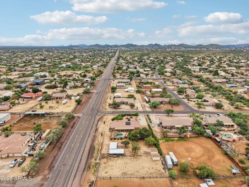 55-web-or-mls-E Jordan Ln-S2011-055