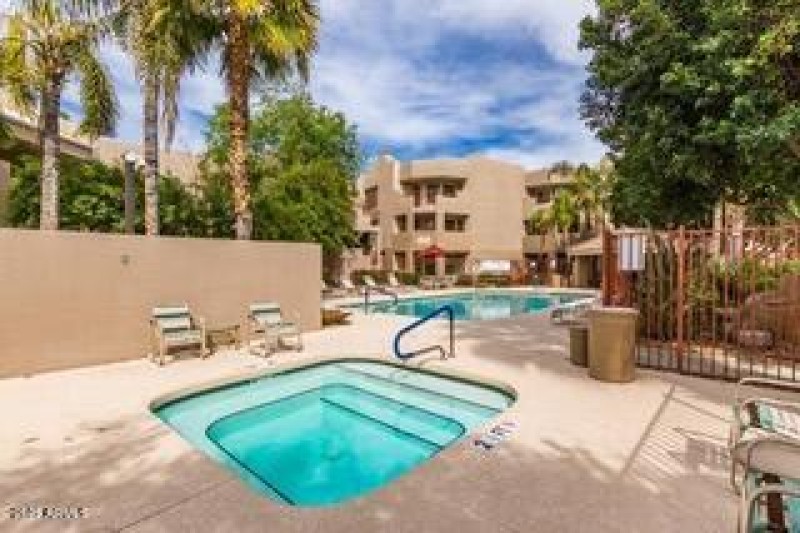 31 Desert Cove