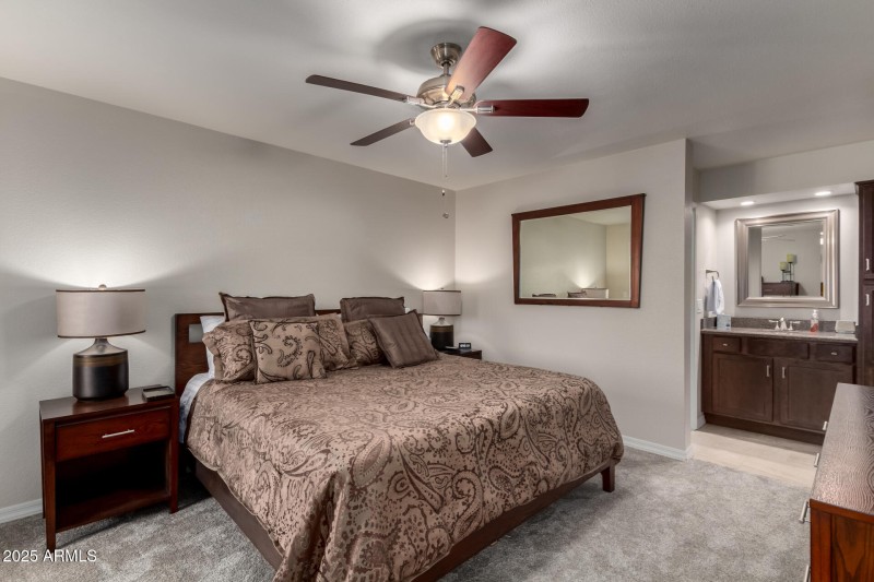 11 Desert Cove