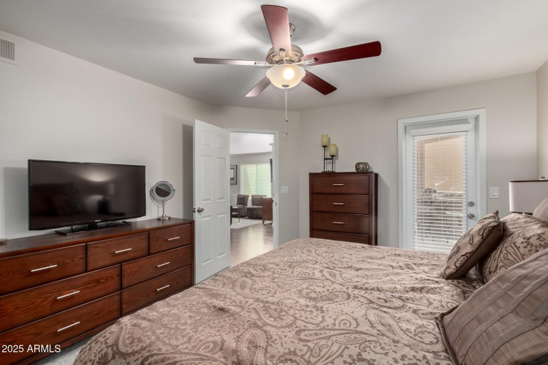 13 Desert Cove