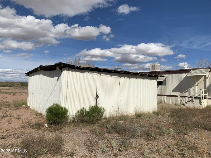 LG Shed
