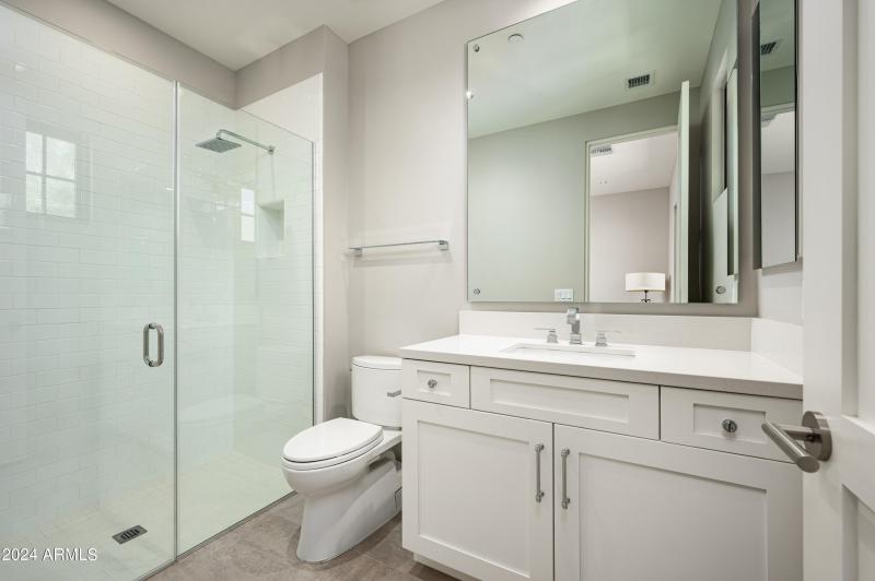Guest Bath 1