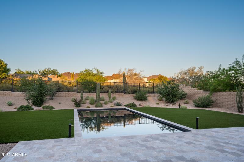 Pool and Mtn views