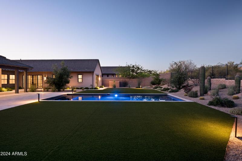 Pool / Turf