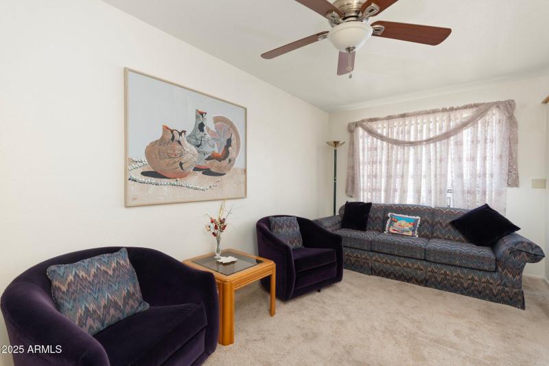 Front Den/2nd Bedroom