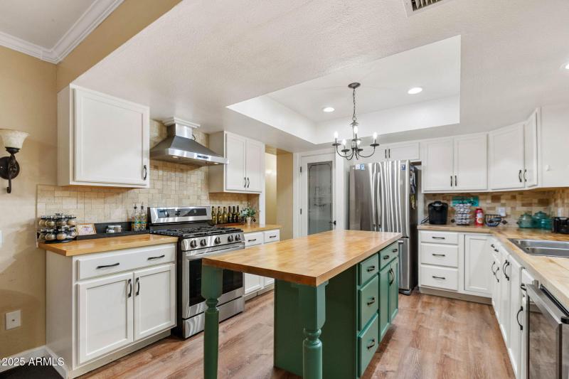 16-Kitchen TW (1)